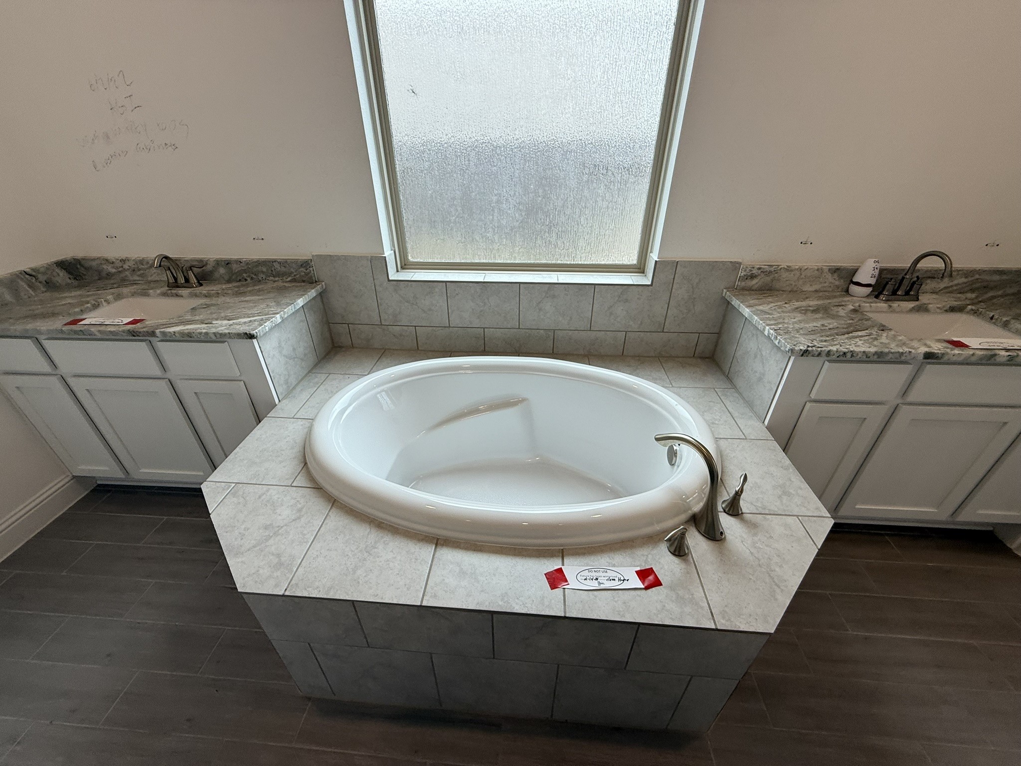 7802 Wayman Pass Fulshear, TX 77441 - Photo 31 of 50 a living room with furniture and a window