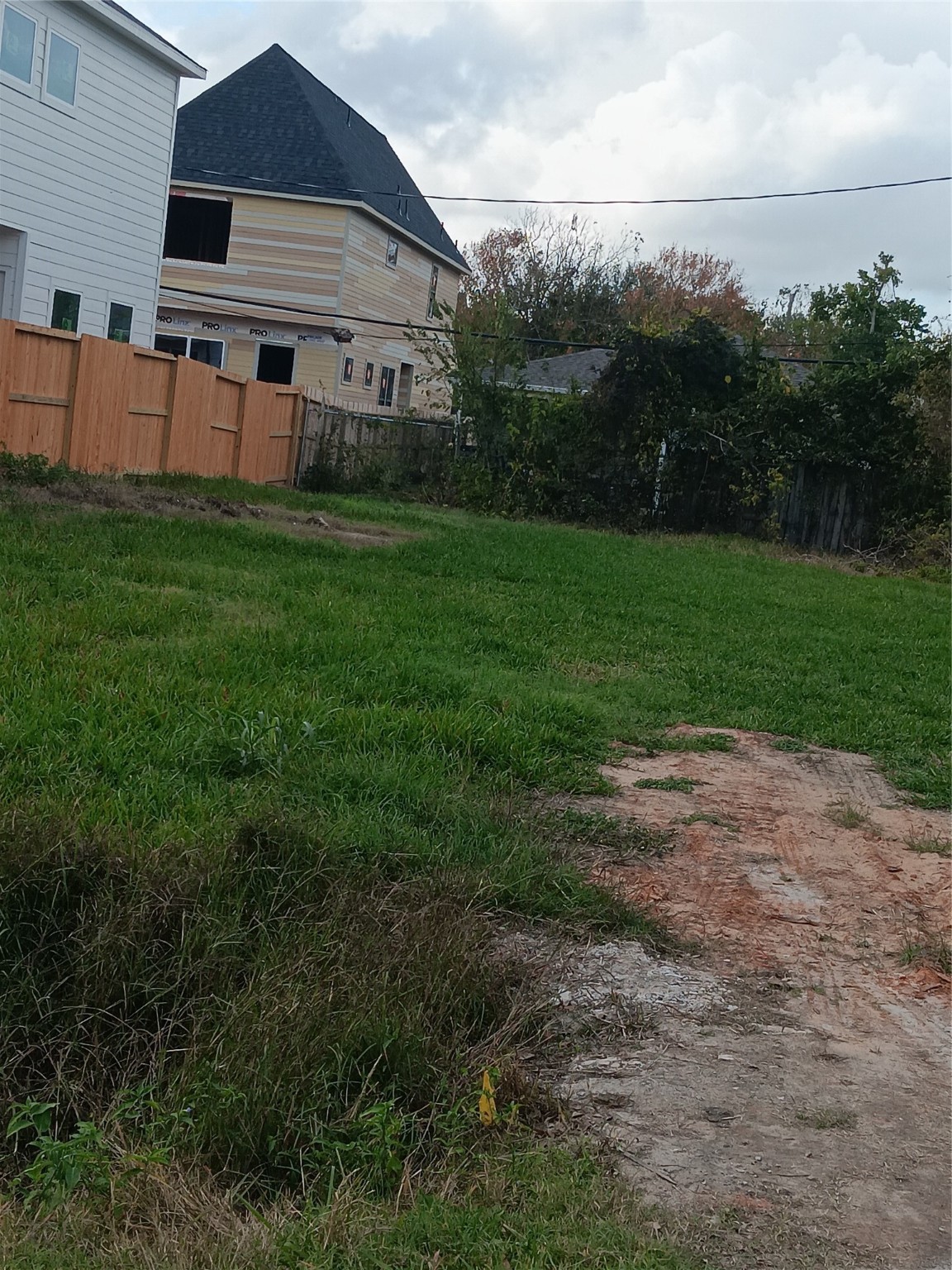 0 Lozier Street Houston, TX 77021 - Photo 3 of 3 a house view with a garden space