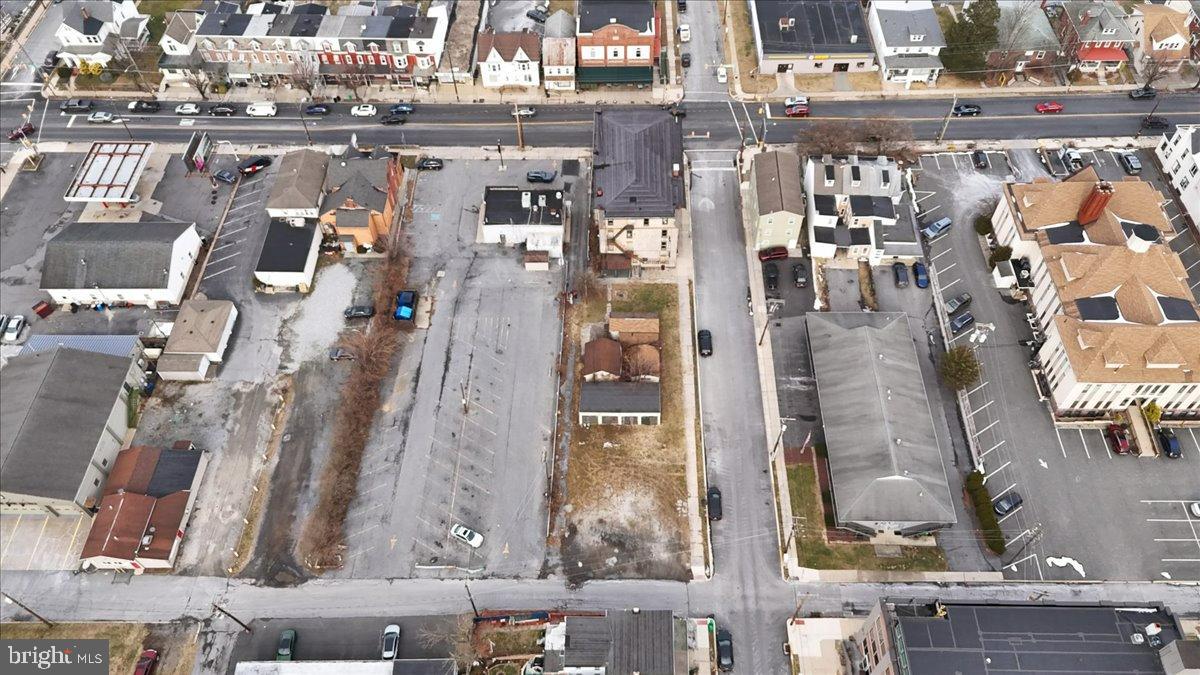 200 West Lancaster Avenue Reading, PA 19607 - Photo 4 of 50 Urban landscape with vacant lots and buildings.