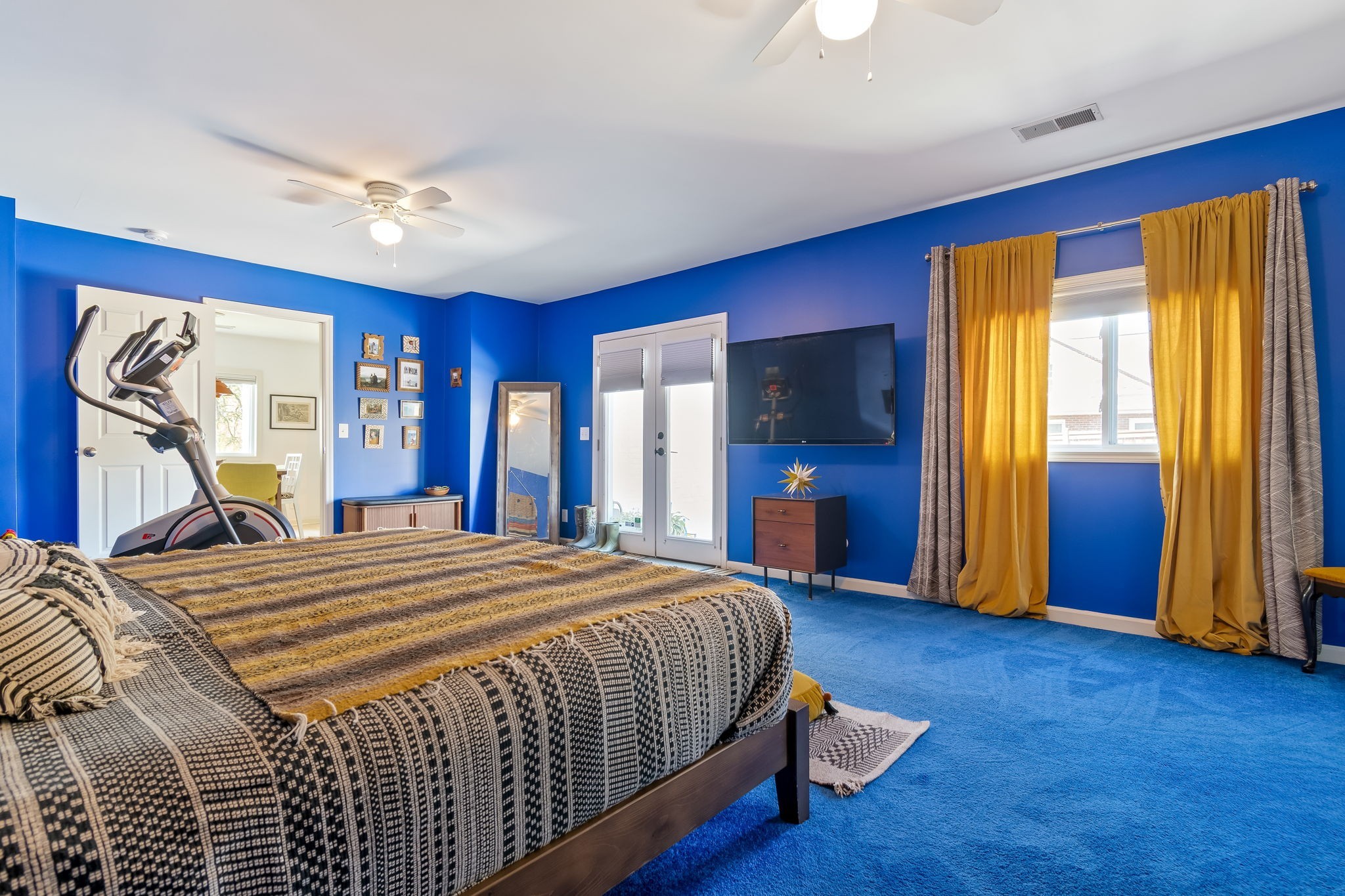 1136 Pierce Road Madison, TN 37115 - Photo 30 of 63 a bedroom with a bed and a mirror