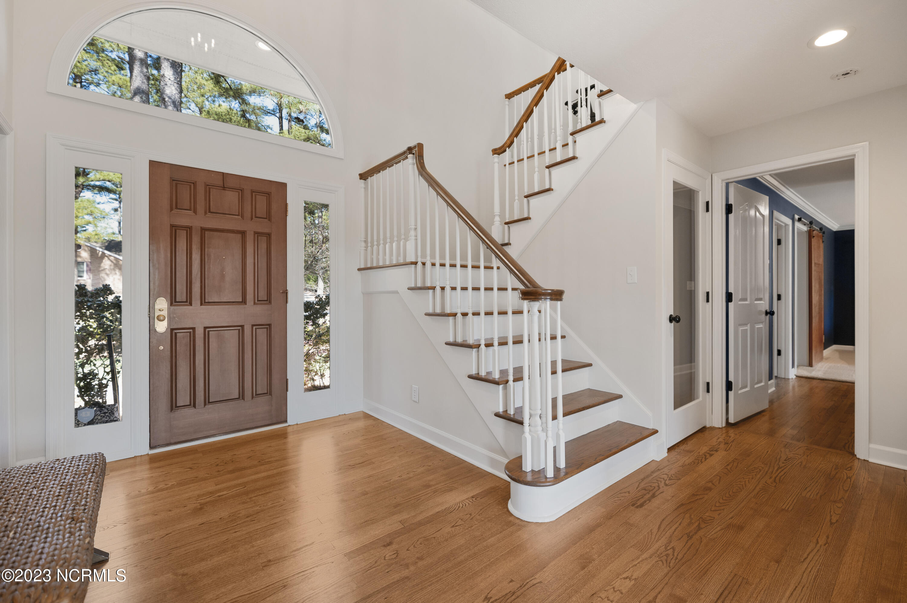 40 Hillcrest Road Pinehurst, NC 28374 - Photo 18 of 67 Foyer