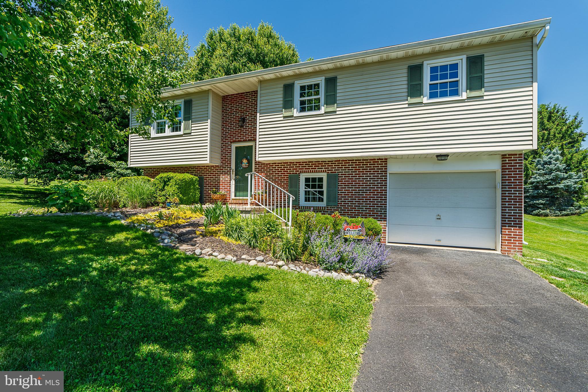 316 Snavely Mill Road Lititz, PA 17543 - Photo 4 of 50