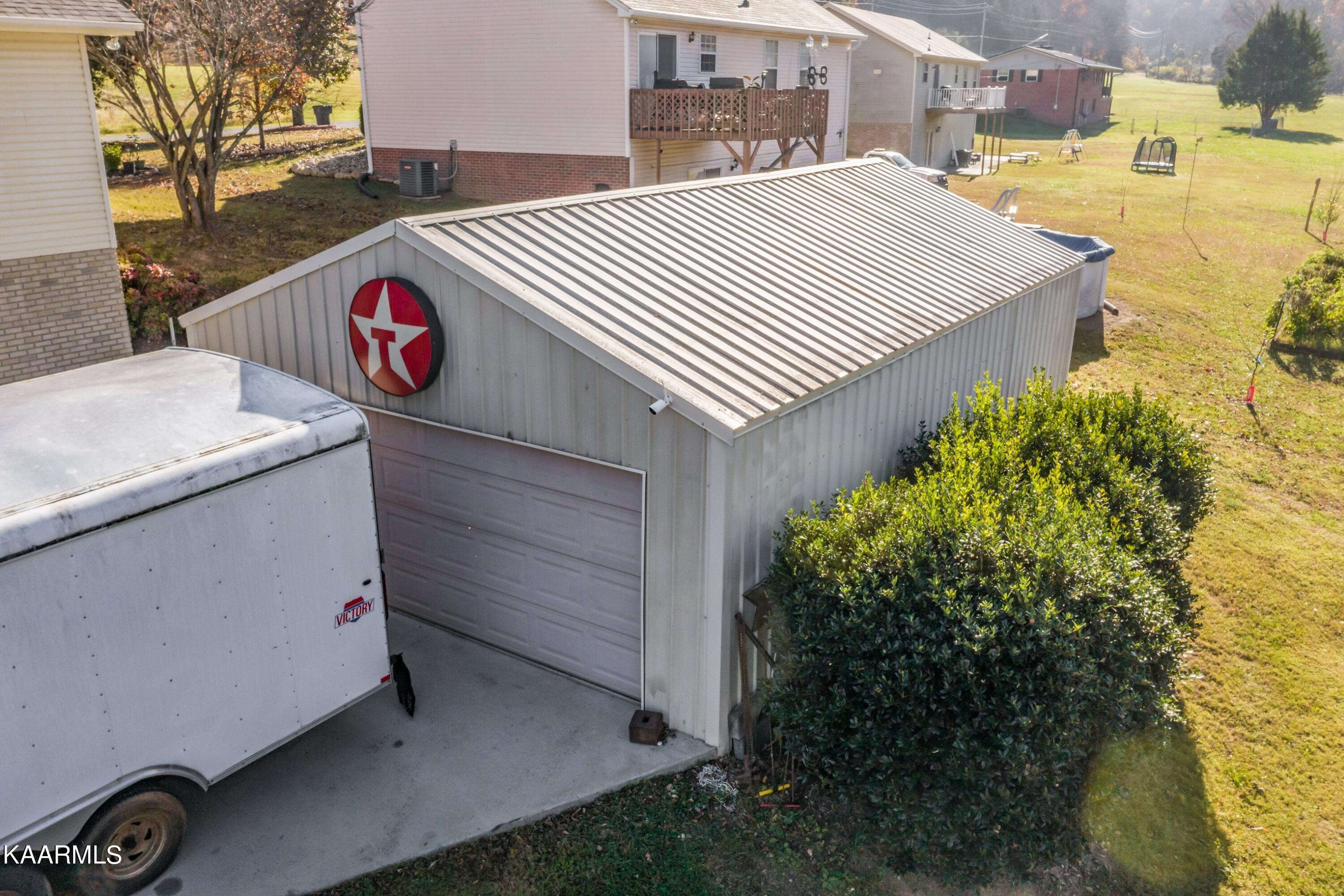 2945 Inman Bend Road Morristown, TN 37814 - Photo 30 of 40 Property-10.jpg-SMALL