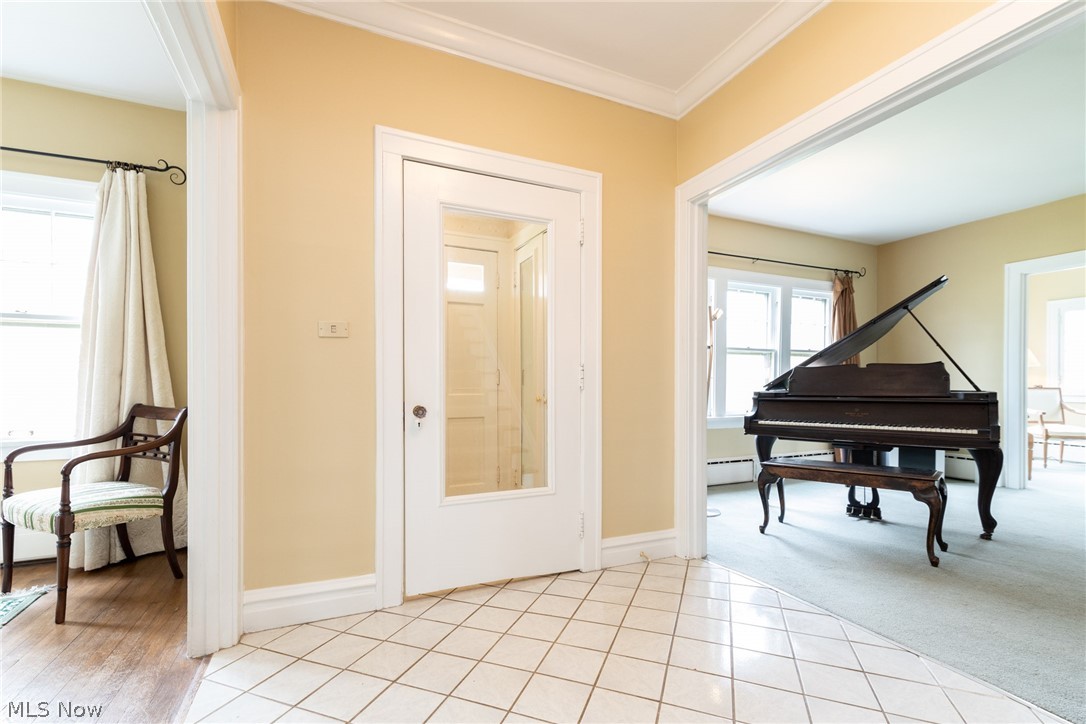 3297 Chadbourne Road Cleveland, OH 44120 - Photo 2 of 34