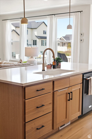 283 North 500 West Mapleton, UT 84664 - Photo 28 of 102 Upgraded kitchen faucet and pendant lights.