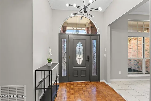 a view of livingroom with furniture