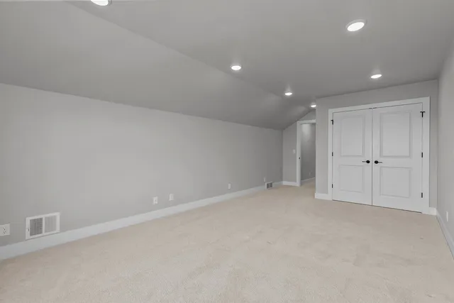 $730,000 | N8861 Noe Road, Menasha, WI 54952