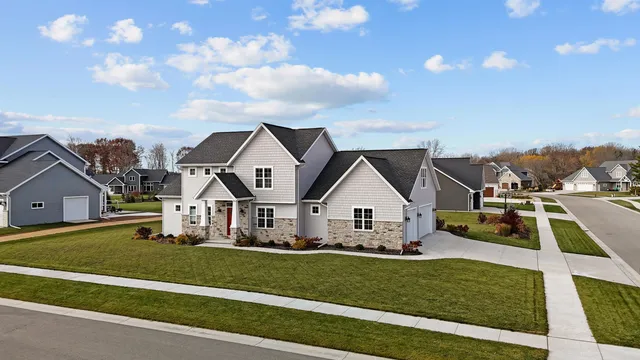 $730,000 | N8861 Noe Road, Menasha, WI 54952