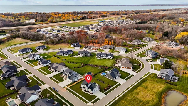 $730,000 | N8861 Noe Road, Menasha, WI 54952