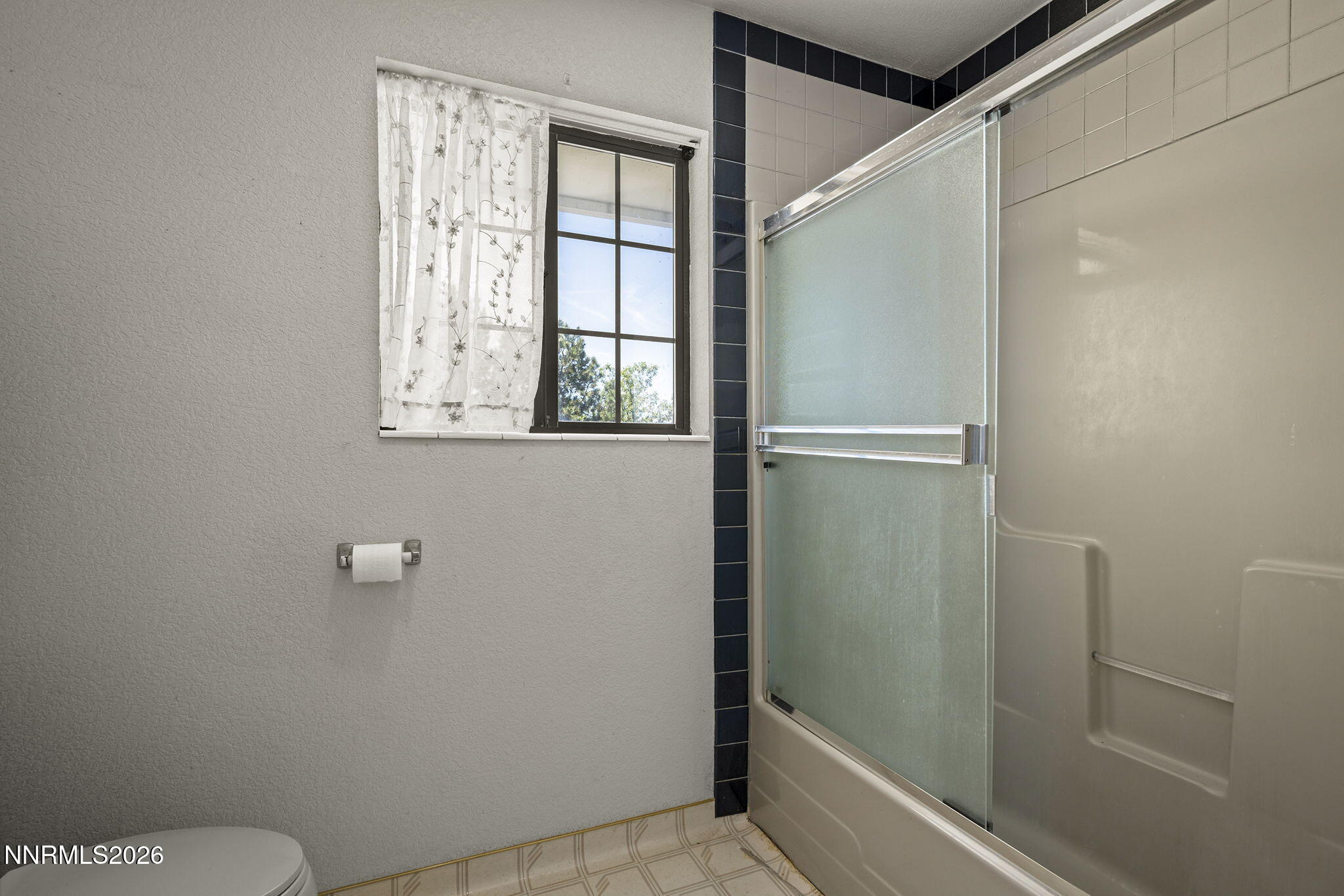 8605 Eaglenest Road Sparks, NV 89436 - Photo 24 of 40 22-web-or-mls-_DSC9168