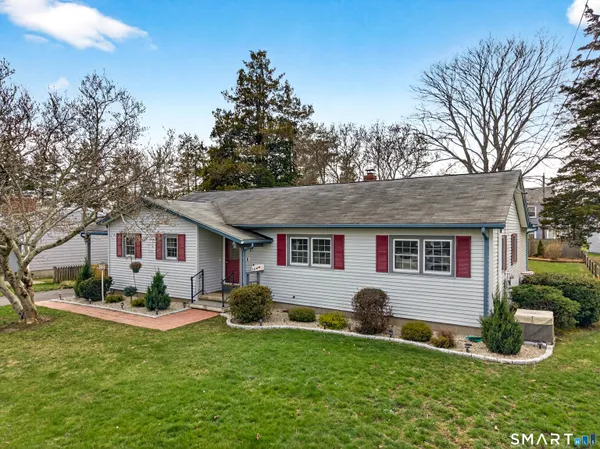 $595,000 | 15 Buell Court, Clinton, CT 06413