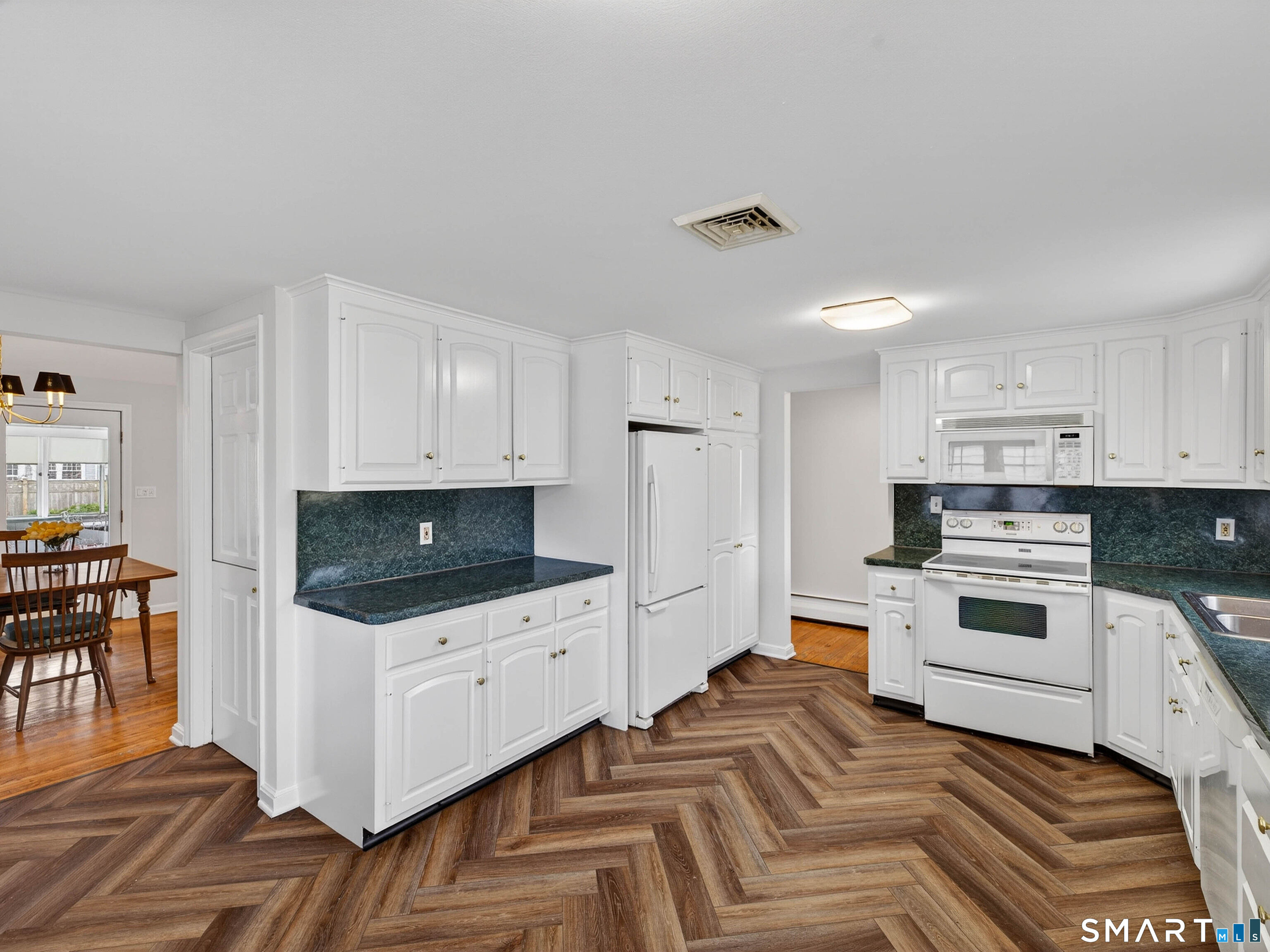 15 Buell Court Clinton, CT 06413 - Photo 12 of 29