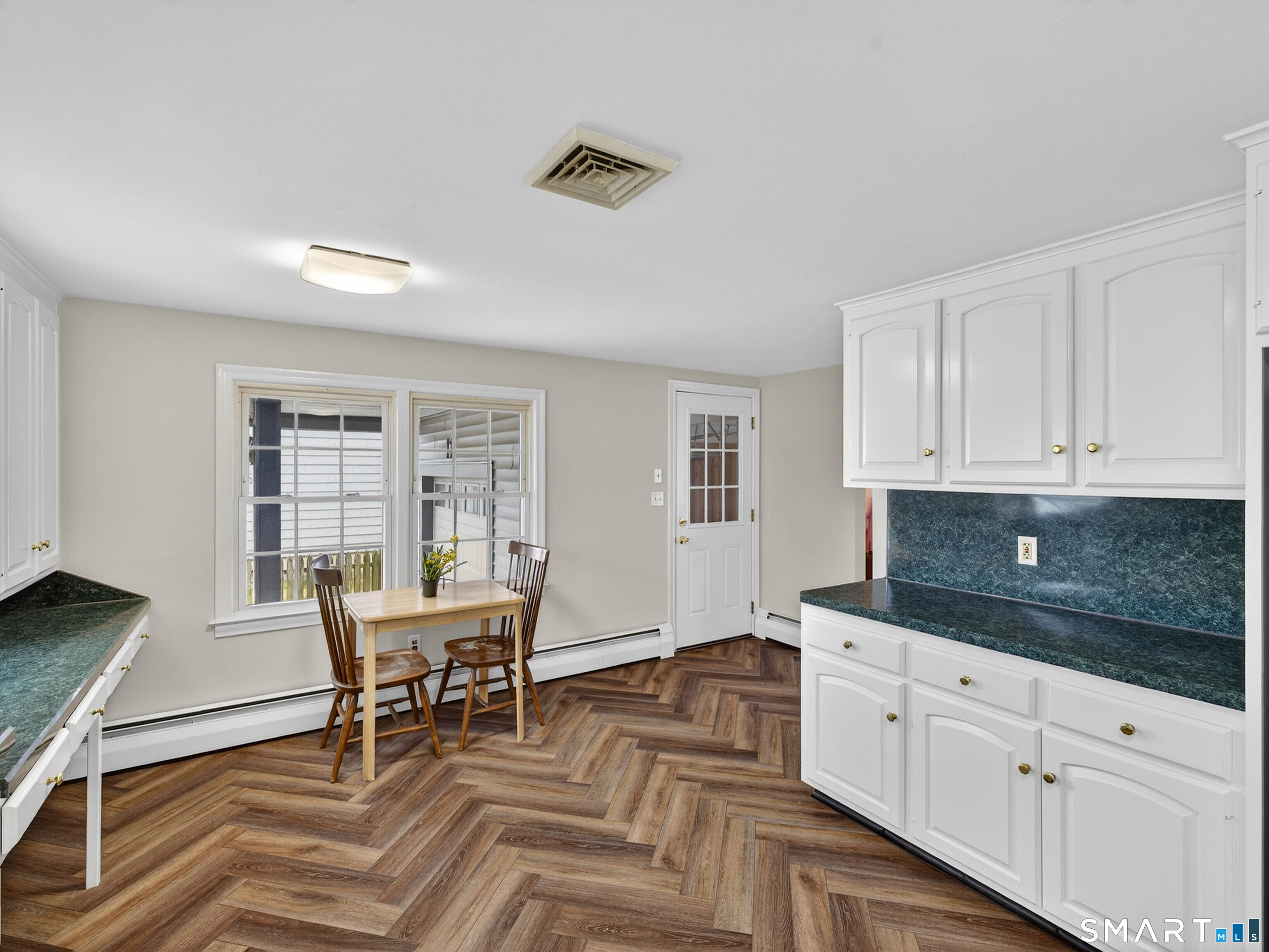 15 Buell Court Clinton, CT 06413 - Photo 10 of 29