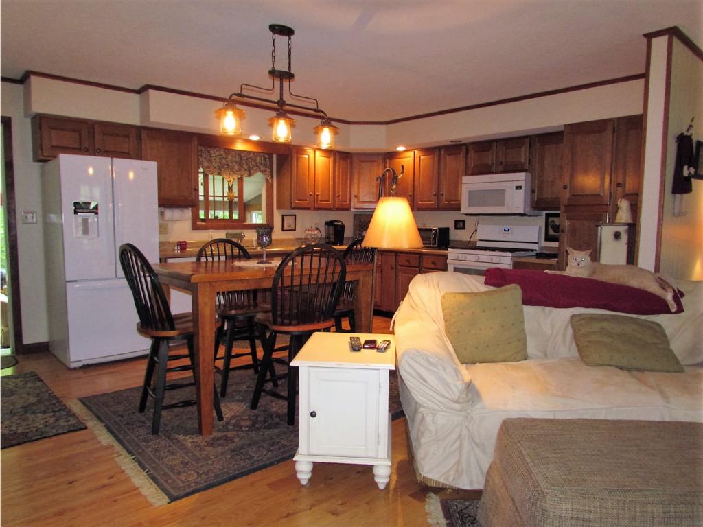 40 Ridgewood Drive Gilmanton, NH 03237 - Photo 11 of 32 Gallery Image 11