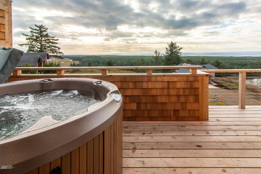 36380 Brooten Mountain Road Pacific City, OR 97135 - Photo 16 of 22 View Hot Tub