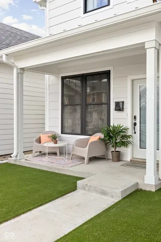 $5,000 | 1628 South East Street, Indianapolis, IN 46225