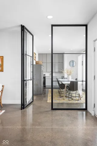 $5,000 | 1628 South East Street, Indianapolis, IN 46225