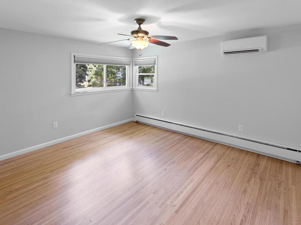 4820 Williston Road Minnetonka, MN 55345 - Photo 13 of 38