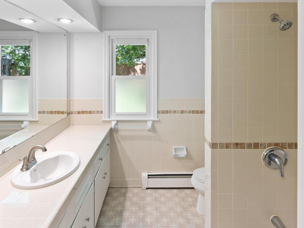 4820 Williston Road Minnetonka, MN 55345 - Photo 15 of 38