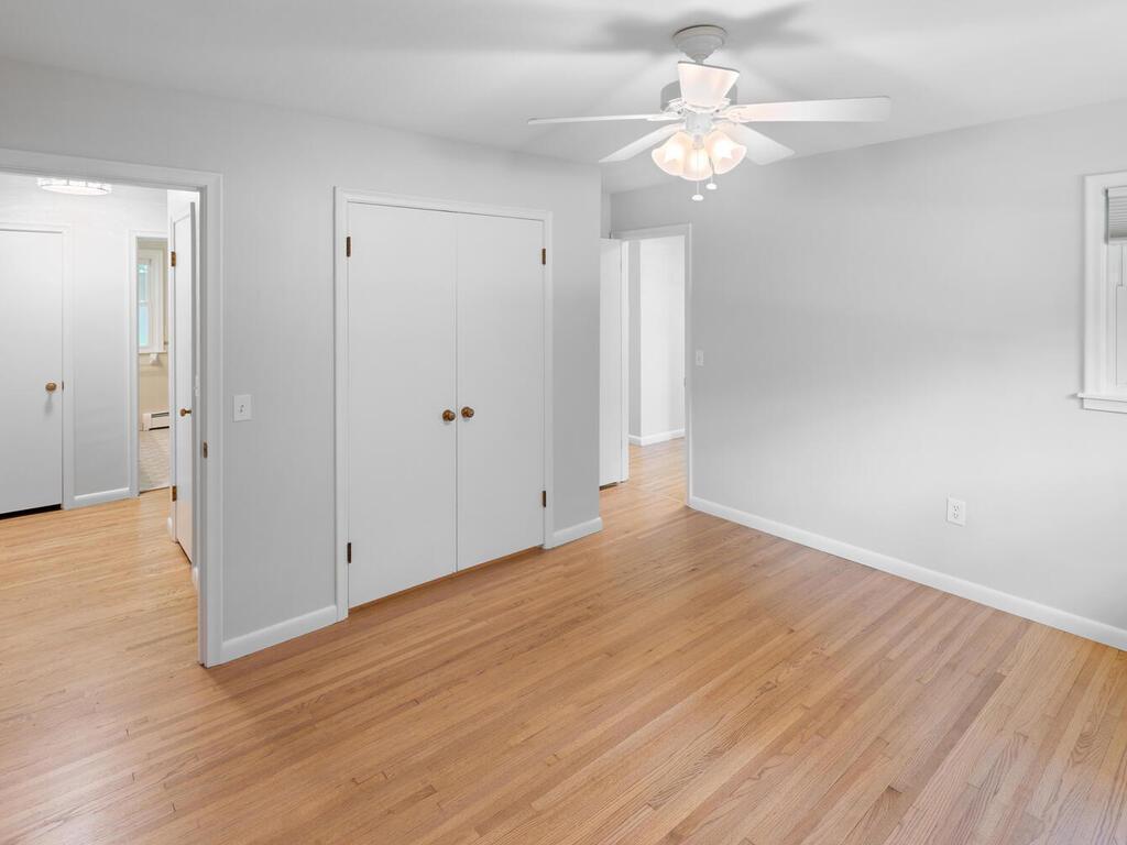 4820 Williston Road Minnetonka, MN 55345 - Photo 18 of 38