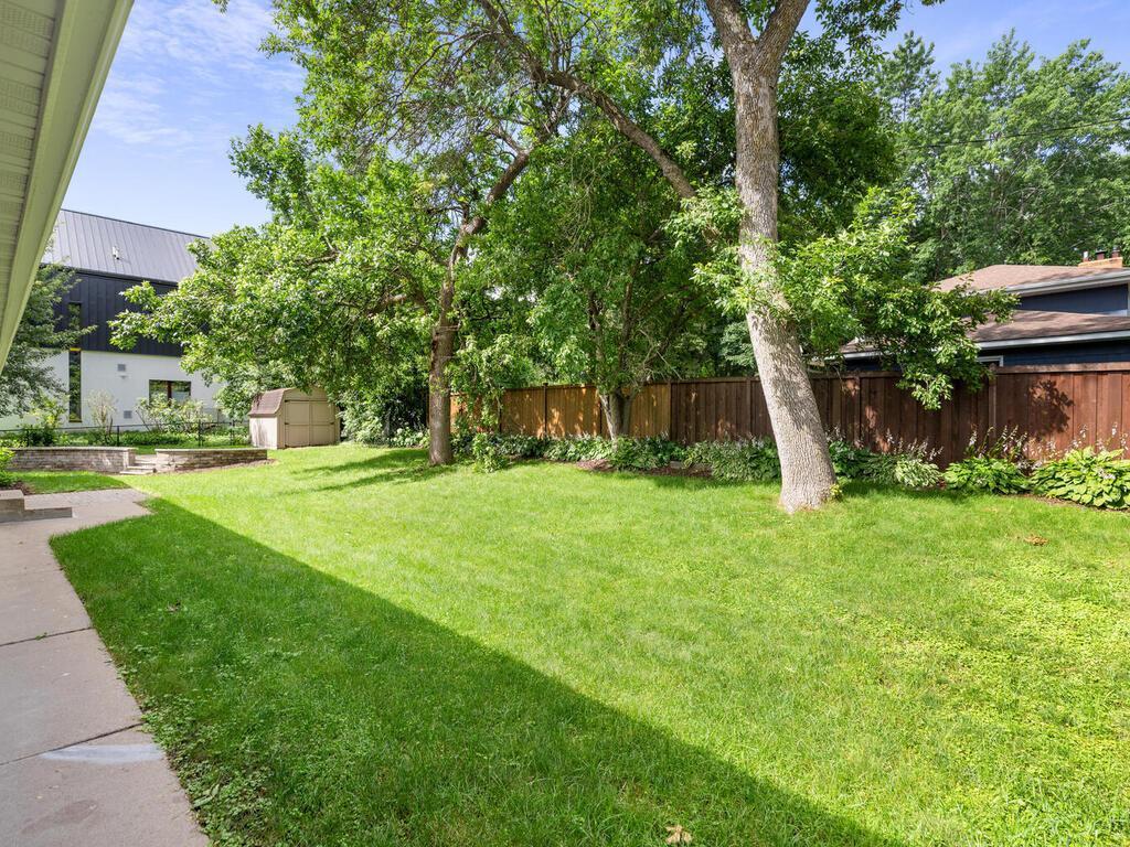 4820 Williston Road Minnetonka, MN 55345 - Photo 34 of 38