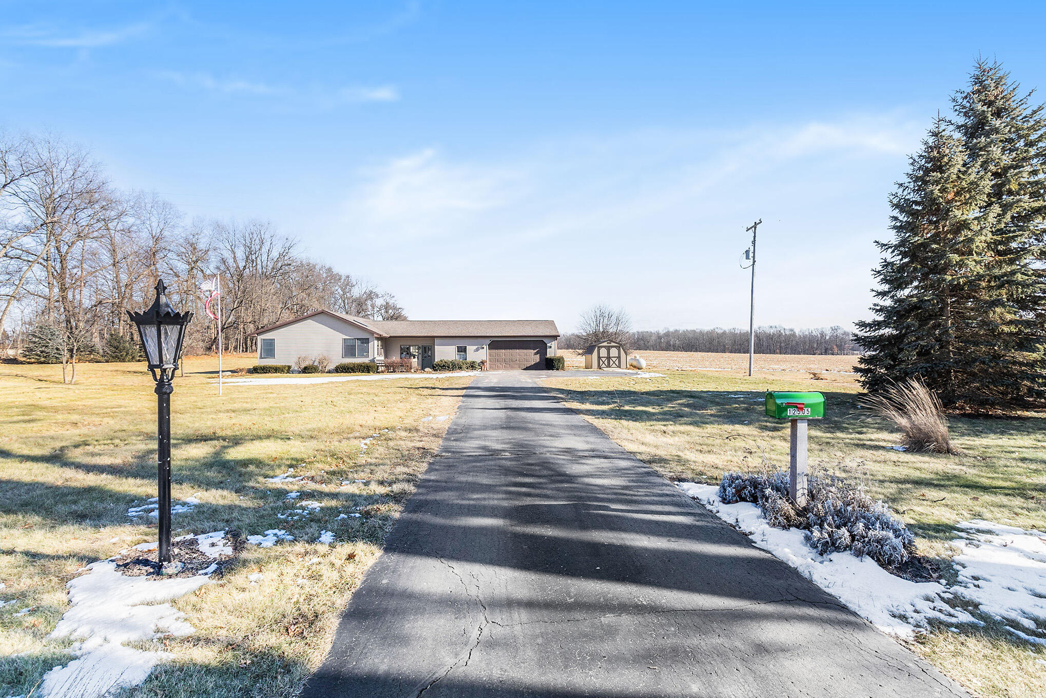 12505 Luttenton Road Hanover, MI 49241 - Photo 2 of 33 60