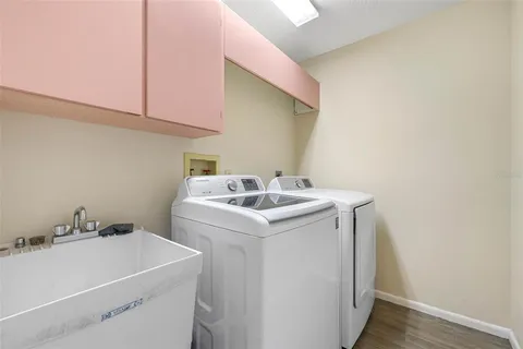 $574,900 | 413 Manor Boulevard, Palm Harbor, FL 34683