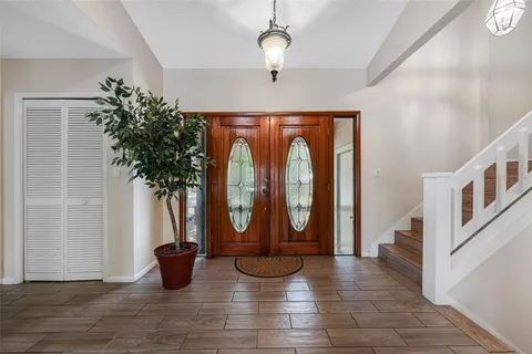 $574,900 | 413 Manor Boulevard, Palm Harbor, FL 34683