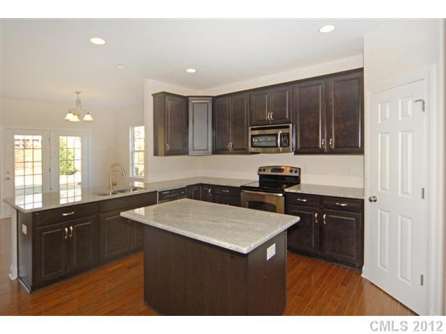 7531 Greylock Ridge Road Matthews, NC 28105 - Photo 4 of 16 Gallery Image 4