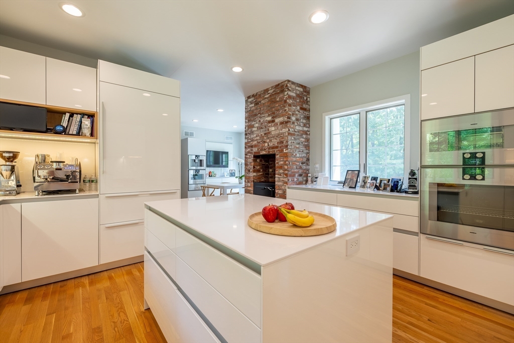 24 Appleton Lane Boxford, MA 01921 - Photo 9 of 42