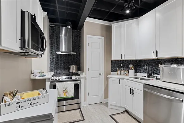 $4,500 | 11804 Long Run Drive, Orland Park, IL 60467