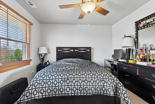 $4,500 | 11804 Long Run Drive, Orland Park, IL 60467