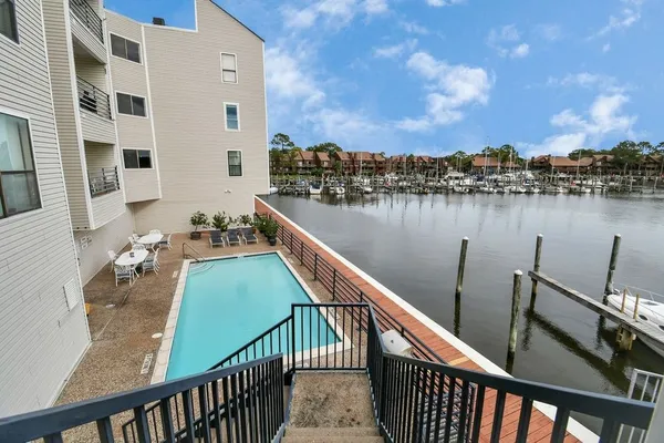 $1,600 | 793 Davis Road, Unit 107, League City, TX 77573
