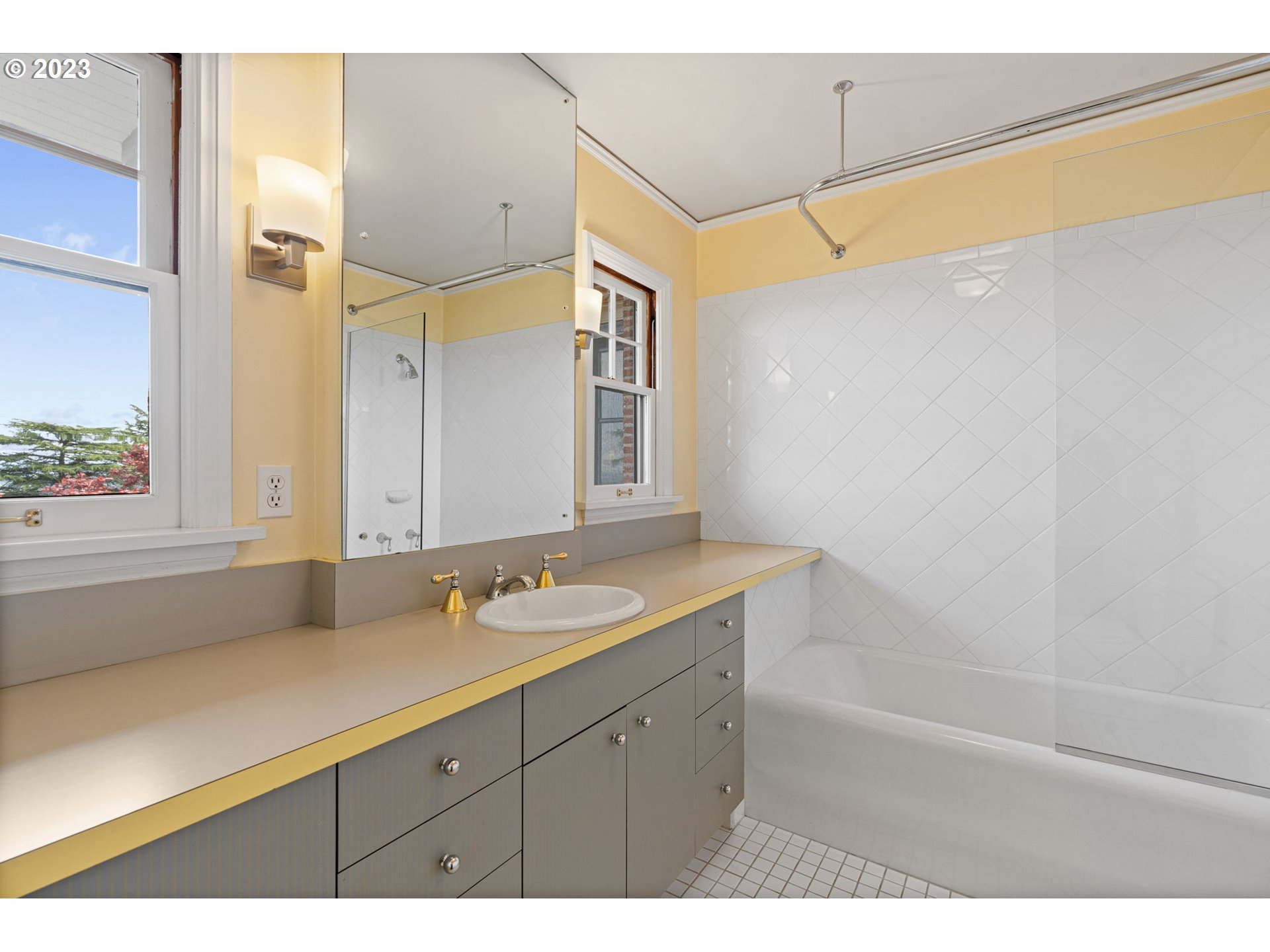 2861 Northwest Cumberland Road Portland, OR 97210 - Photo 32 of 45 Gallery Image 32
