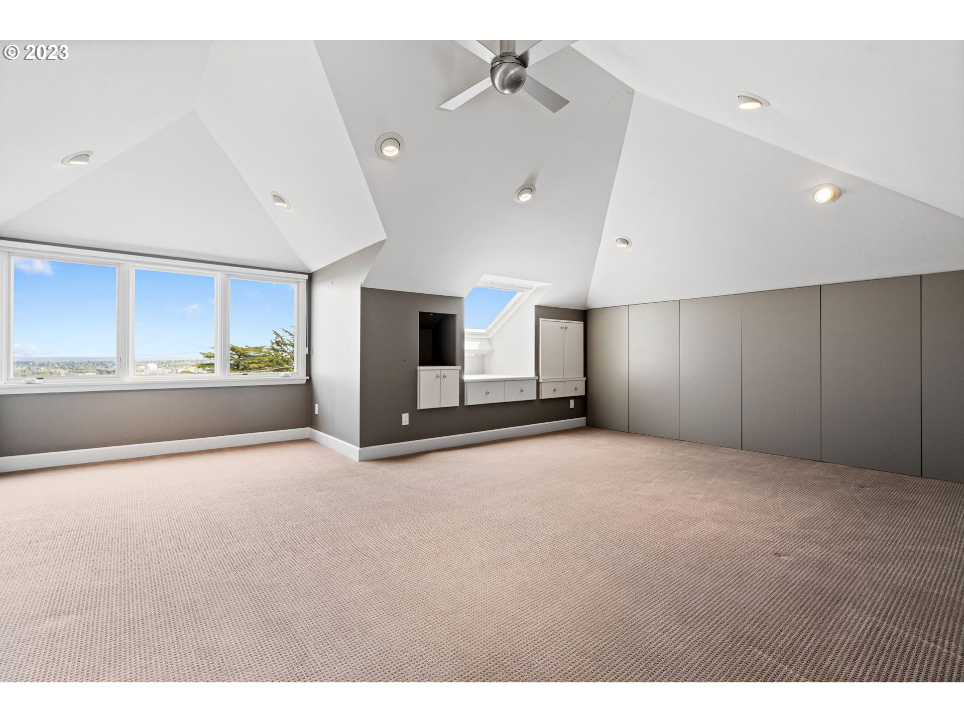 2861 Northwest Cumberland Road Portland, OR 97210 - Photo 35 of 45 Gallery Image 35