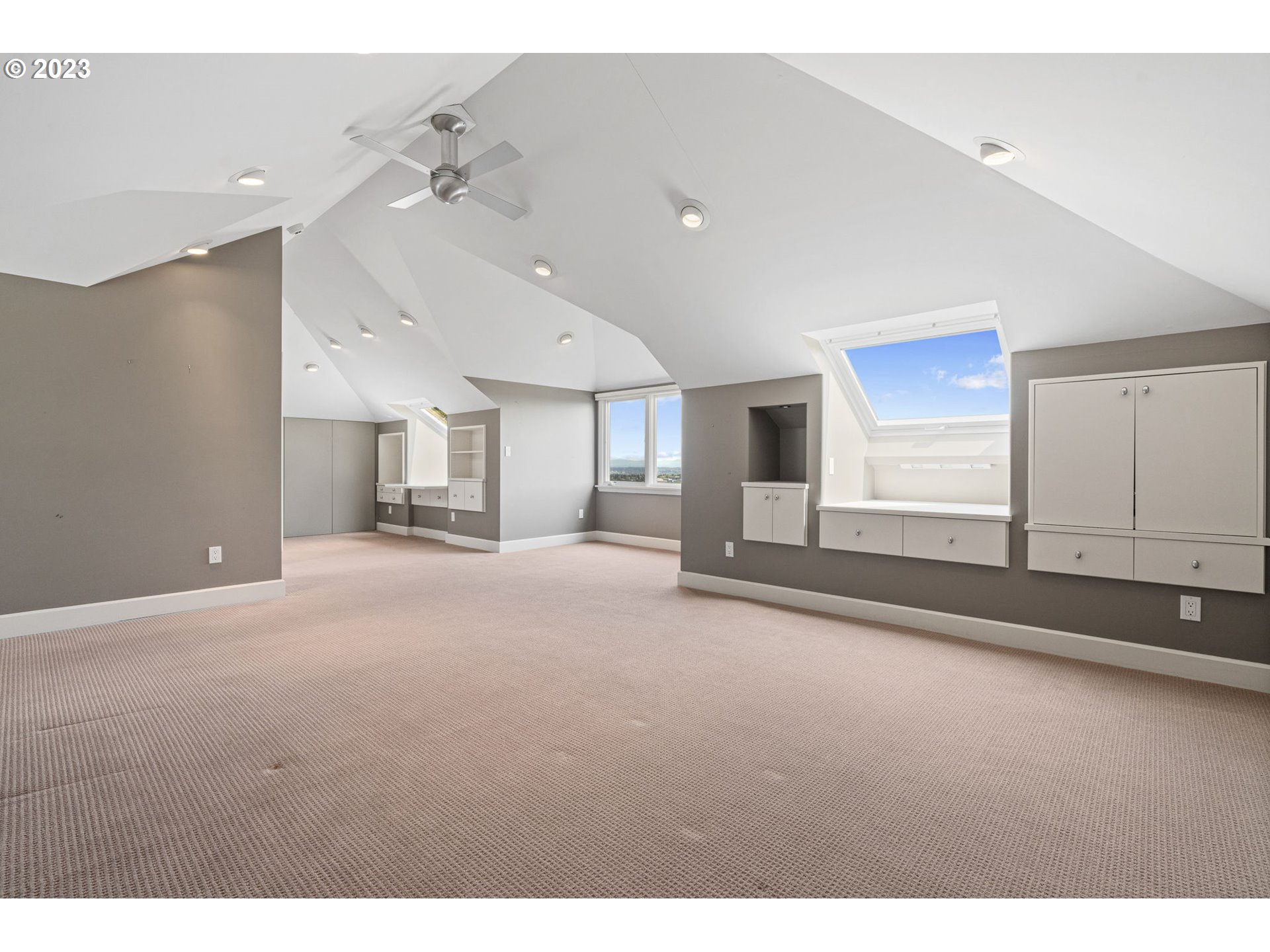 2861 Northwest Cumberland Road Portland, OR 97210 - Photo 37 of 45 Gallery Image 37