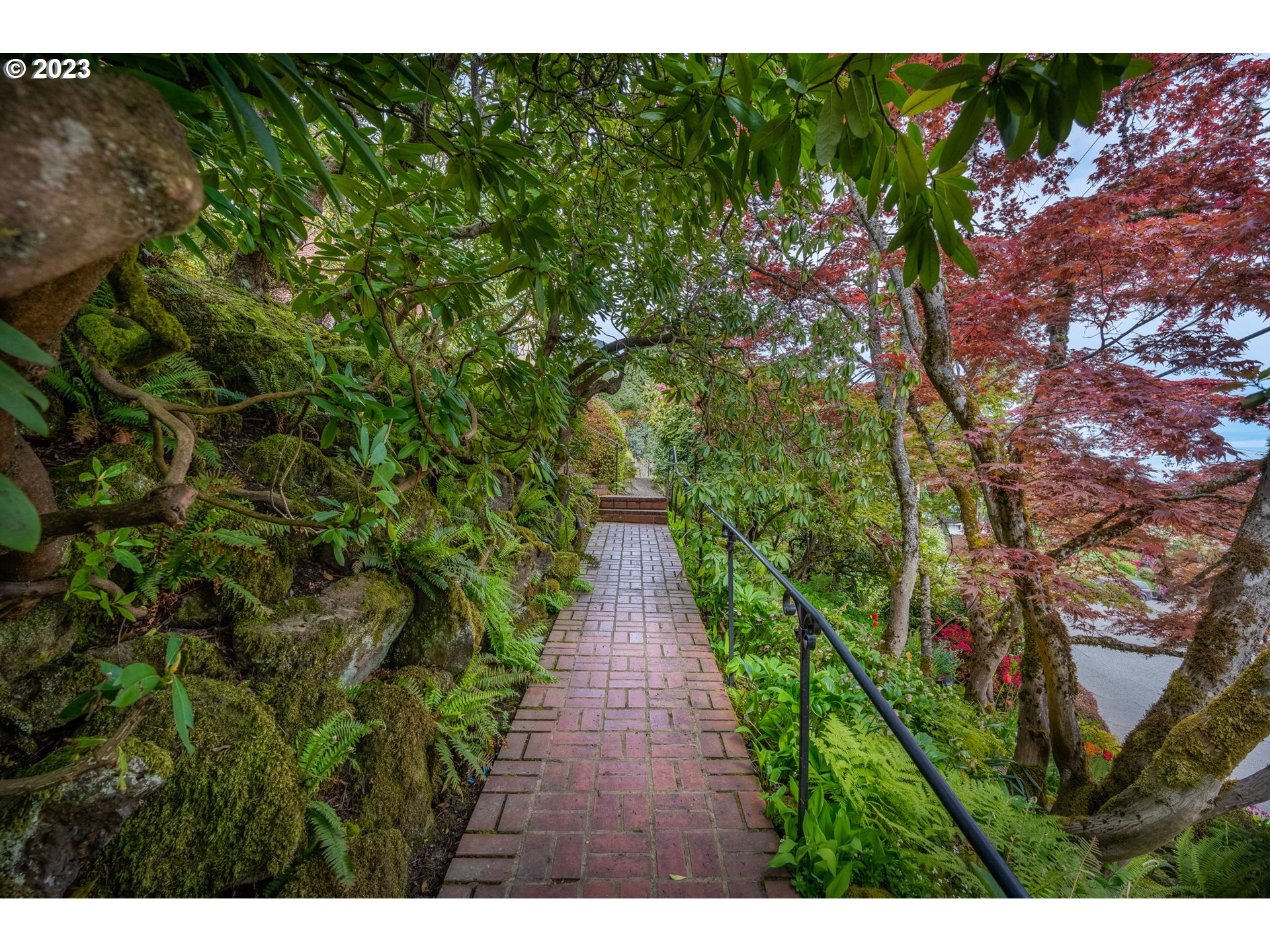 2861 Northwest Cumberland Road Portland, OR 97210 - Photo 5 of 45 Gallery Image 5