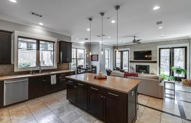 $599,900 | 180 Wright's Mill Drive, Madison, MS 39110