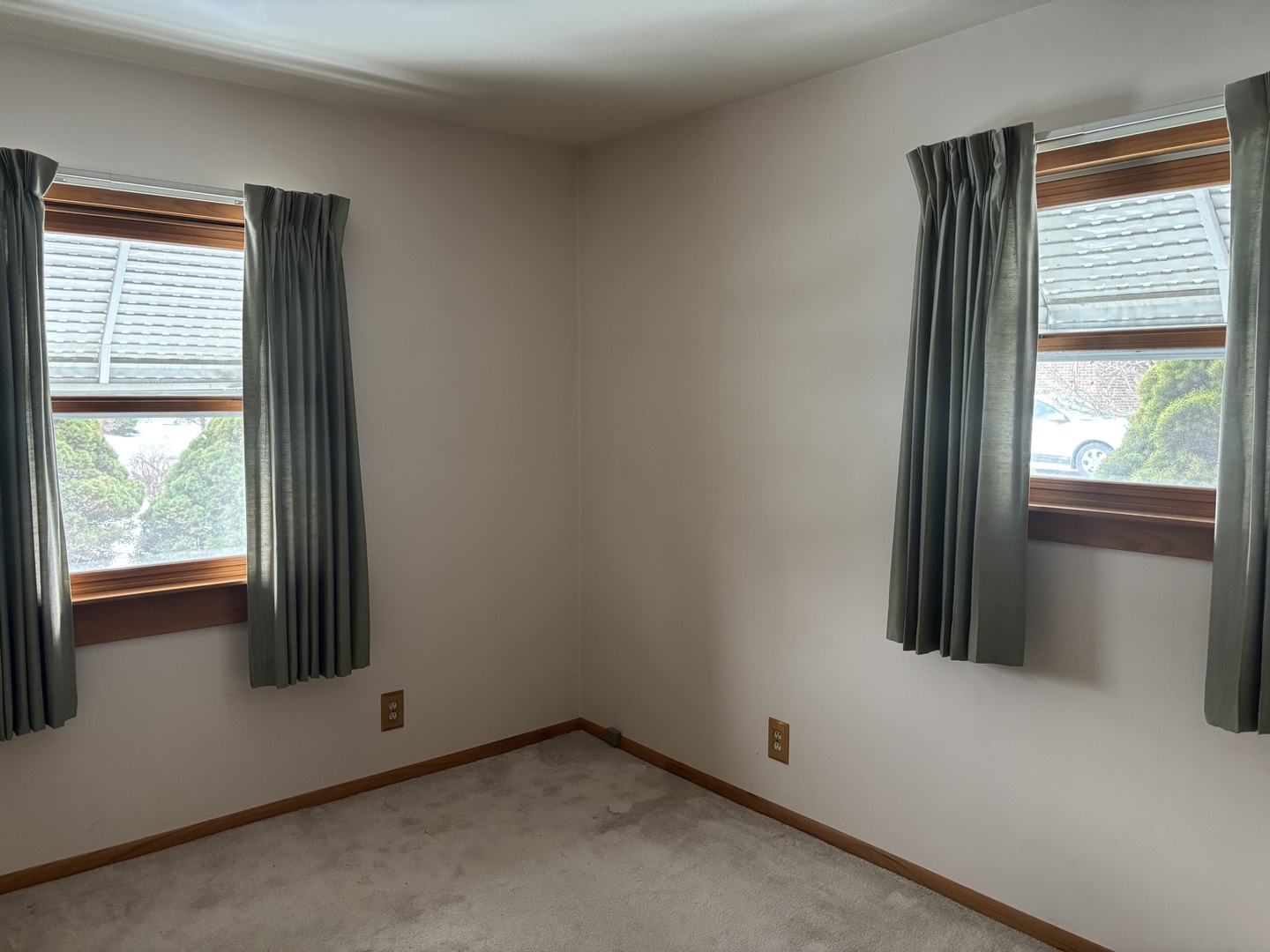 71 227th Place Steger, IL 60475 - Photo 8 of 13 Gallery Image 8