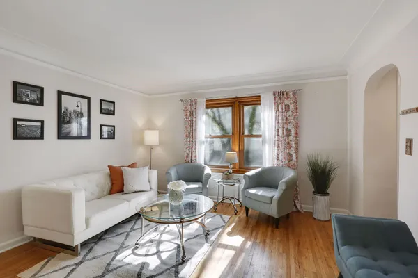 $2,300 | 3401 Buchanan Street Northeast, Minneapolis, MN 55418