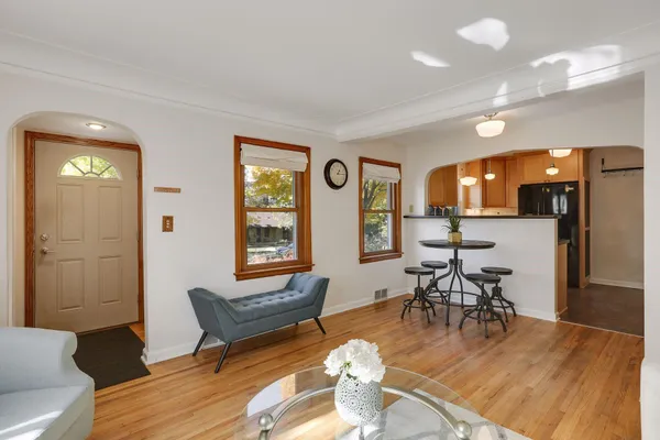 $2,300 | 3401 Buchanan Street Northeast, Minneapolis, MN 55418