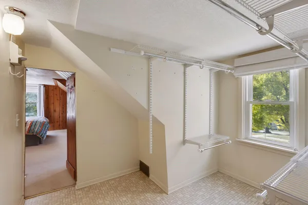 $2,300 | 3401 Buchanan Street Northeast, Minneapolis, MN 55418