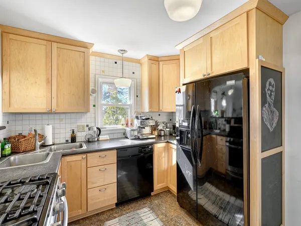 $2,300 | 3401 Buchanan Street Northeast, Minneapolis, MN 55418