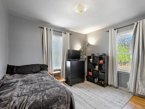 $2,300 | 3401 Buchanan Street Northeast, Minneapolis, MN 55418