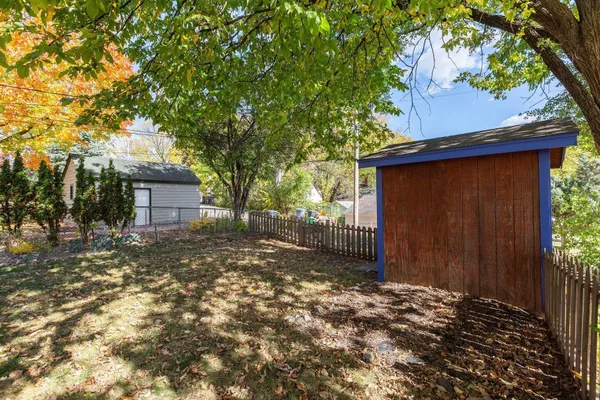 $2,300 | 3401 Buchanan Street Northeast, Minneapolis, MN 55418