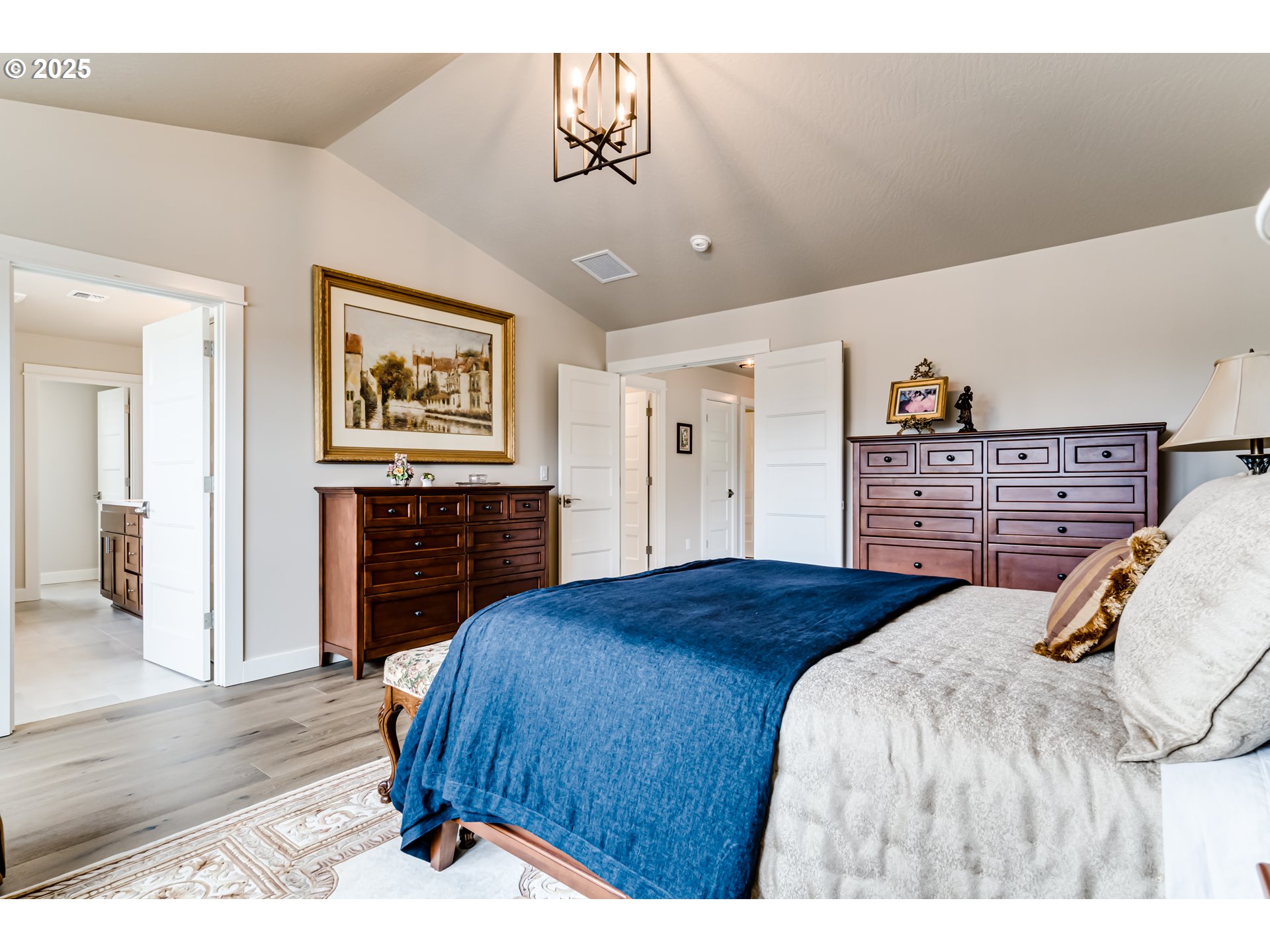 1489 Taylor Street Eugene, OR 97402 - Photo 29 of 47 a bedroom with a bed and a dresser