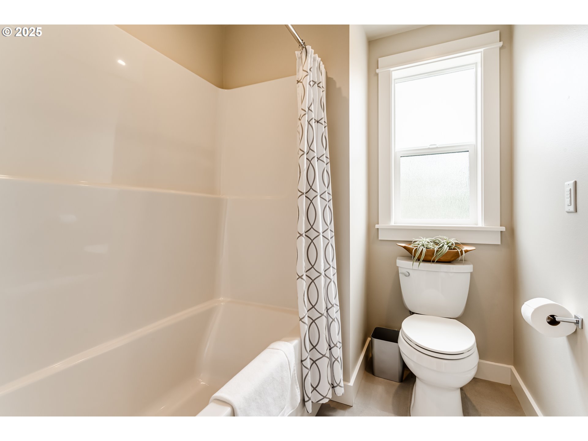 1489 Taylor Street Eugene, OR 97402 - Photo 37 of 47 a bathroom with a toilet and a shower