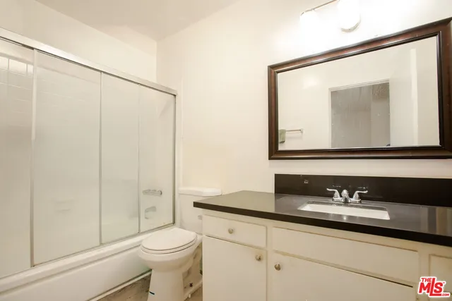 $1,915,000 | 5933 Barton Avenue, Los Angeles, CA 90038