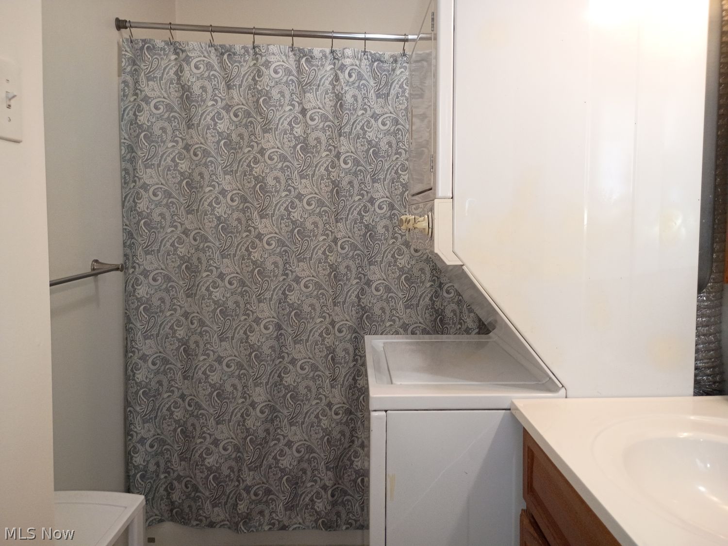 238 Howe Street, Unit UP Elyria, OH 44035 - Photo 15 of 22