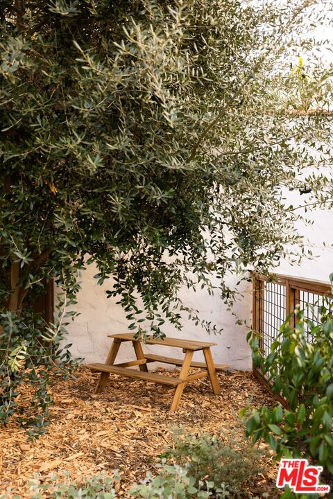 1200 Avenue 64 Pasadena, CA 91105 - Photo 46 of 62